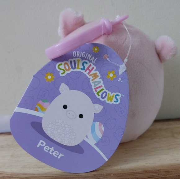 3.5" Easter 2023 Squishmallows Peter The Pig Floral Belly Keychain Clip - Picture 2 of 3